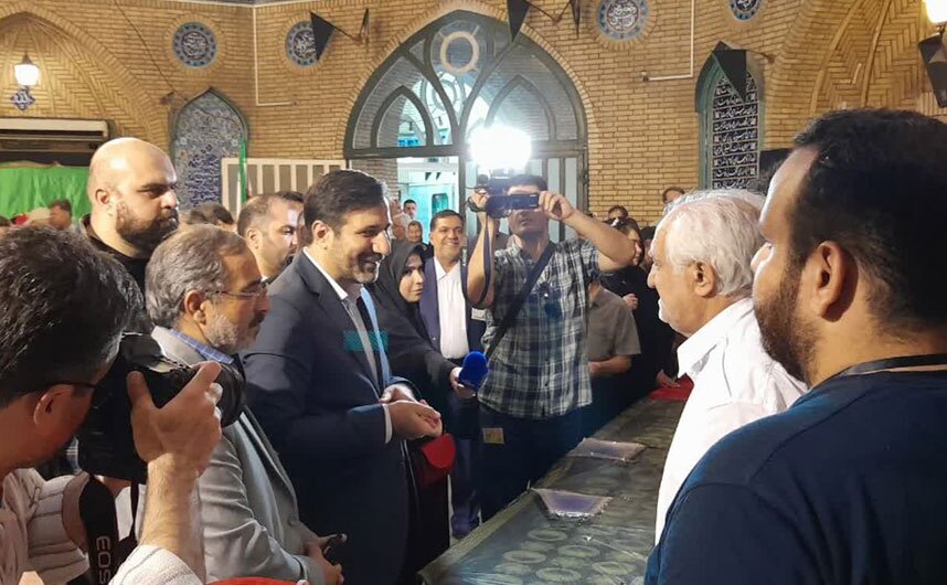 سخنگوی شورای نگهبان از روند اخذ رای در مسجد الرسول (ص) سعادت‌آباد تهران بازدید کرد