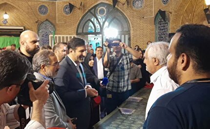 سخنگوی شورای نگهبان از روند اخذ رای در مسجد الرسول (ص) سعادت‌آباد تهران بازدید کرد