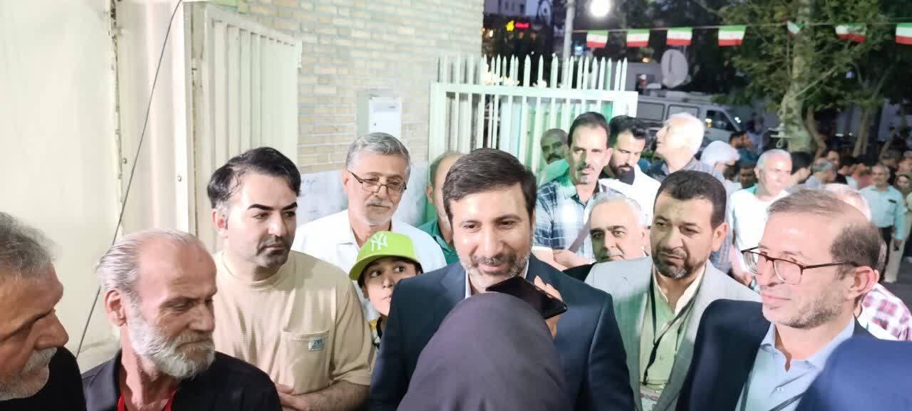 سخنگوی شورای نگهبان در بازدید از مسجد النبی (ص) شنوای نکات و پیشنهادات رای‌دهندگان شد