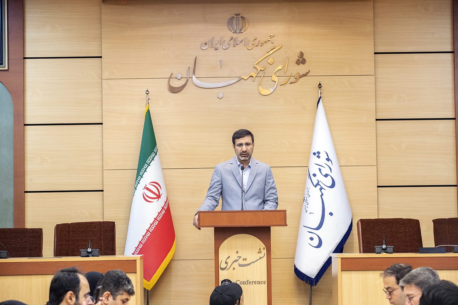 سخنگوی شورای نگهبان: ۵ لایحه و موافقتنامه بین‌المللی تایید و مرکز نظام ایمنی هسته‌ای کشور دارای اساسنامه شد/ «سرمایه‌گذاری برای تولید» مبتنی بر اصول متعدد قانون اساسی است