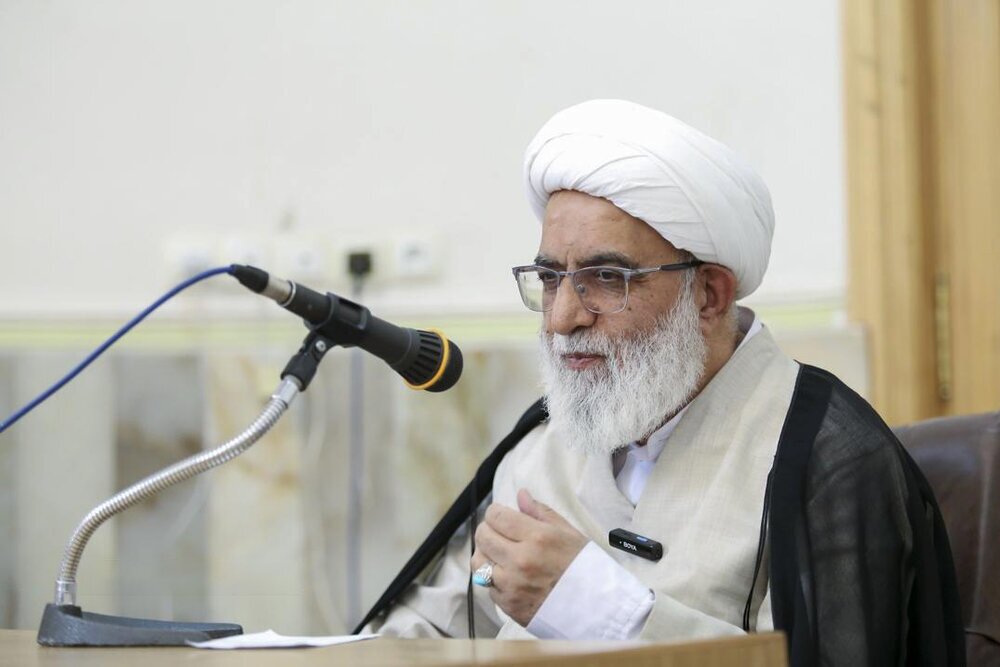 کمیسیون‌های مختلفی در شورای عالی حوزه برای منشور رهبر انقلاب راه اندازی شده است