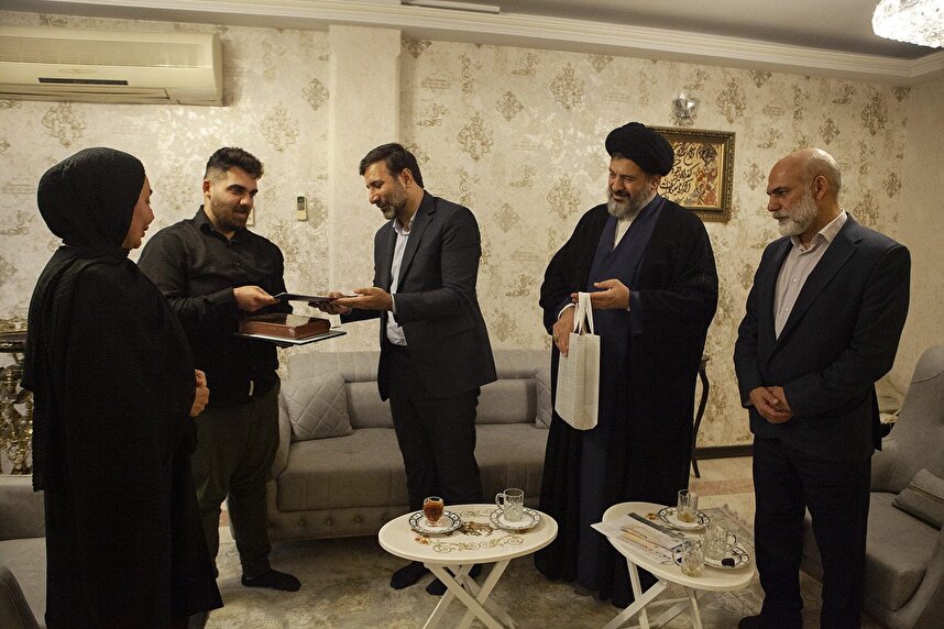 دکتر طحاننظیف: دشمن صهیونی با حمله به بیمارستان و زندان نشان داد به هیچ یک از قواعد اخلاقی و قانونی پایبند نیست/ «یاحسین (ع)»؛ آخرین کلام شهید ناظر/ ضمانت آزادی یک زندانی، یک روز قبل از شهادت دکتر طحاننظیف: دشمن صهیونی با حمله به بیمارستان و زندان نشان داد به هیچ یک از قواعد اخلاقی و قانونی پایبند نیست/ «یاحسین (ع)»؛ آخرین کلام شهید ناظر/ ضمانت آزادی یک زندانی، یک روز قبل از شهادت