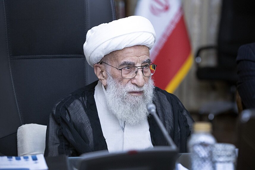 آیتالله جنتی: رهنمودهای رهبر معظم انقلاب راهبرد پیروزی ملتها در برابر استکبار است/ قدرتهای سلطهگر در طول تاریخ به دنبال غارت ملتها بودهاند آیتالله جنتی: رهنمودهای رهبر معظم انقلاب راهبرد پیروزی ملتها در برابر استکبار است/ قدرتهای سلطهگر در طول تاریخ به دنبال غارت ملتها بودهاند